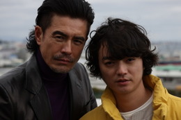 伊藤英明＆染谷将太W主演で“疫病神シリーズ”「国境」実写映画化決定 監督は井筒和幸