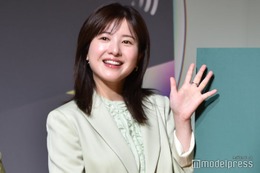 吉高由里子、 ダイアン津田＆宮川大輔と巧みな掛け合い披露 司会者からの“息ぴったり”発言に「やめてください～」 画像