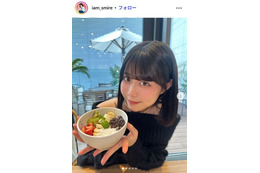 「今日好き」表すみれ、ミニ丈キャミワンピから美脚際立つ「スタイル良すぎ」「おしゃれな色の組み合わせ」の声 画像