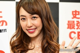 3児の母・川崎希、0歳次女を抱っこする長男公開「2人とも笑顔が可愛い」「優しくてイケメンなお兄ちゃん」と反響 画像