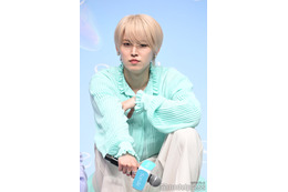 JO1白岩瑠姫、ハードな撮影で足痛める 佐藤景瑚からまさかの誘いに「こいつが1番やわらかくない」