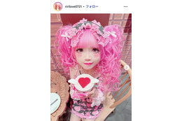 “小学生姫ギャル”りりぴ、母顔出しダンス動画が話題「2人ともピンクヘアで姉妹かと」「お人形さんみたいに可愛い」