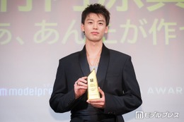 竹内涼真、主演俳優部門1位「あんたが」勝男は“真面目”に役作り「ダサくしてるつもりは一切ない」【モデルプレス ベストドラマアワード 授賞式】 画像