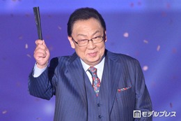 梅沢富美男、美人妻を顔出し2ショット公開「素敵な夫婦」「奥さんお綺麗」の声 画像