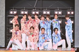 “秋元康プロデュース”SHOW-WA＆MATSURI「ヘビロテ」スタンドマイク使い本気カバー「平均年齢36歳、最年長42歳の昭和歌謡グループになっています」【関コレ2026S/S】