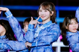 日向坂46、ライブで怒涛の展開 Wアンコール→17th告知VTR→異例のフォーメーション＆センター発表→そのまま初披露「息する間もなかった」「サプライズすぎて腰抜かした」の声【7回目のひな誕祭】