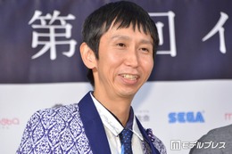 アンガールズ山根、家族お花見ショットの妻＆娘に注目集まる「髪の毛ツヤツヤ」「美人オーラ凄い」
