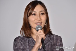 しみけんと“事実婚解消”はあちゅう、長男小学校入学式の家族3ショットに反響「素敵すぎる」「息子さん大きくなった」