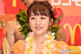 高橋みなみ「AKBっぽくチェック柄」ミニスカから美脚スラリ アイコン変更に反響「赤チェック×たかみな懐かしい」「脚がまっすぐで綺麗」
