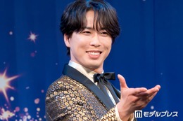 Snow Man宮舘涼太「ディズニー・オン・アイス」2年連続スペシャルサポーター就任 ゴールド衣装でパフォーマンスへの意気込み語る 画像