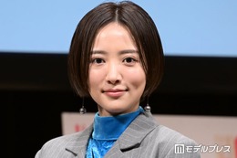 2児の母・夏菜、レイヤー活かした重ためミディアムヘアにイメチェン「大人っぽくて見惚れちゃう」「雰囲気変わる」 画像