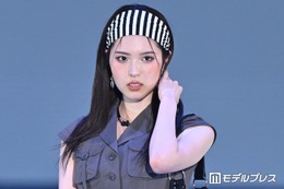 「今日好き」村谷はるな、黒レースタイツで美脚スラリ「セクシー」「いつもと雰囲気違う」と絶賛の声【ガルアワ2026SS】 画像