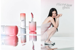 hince、鏡のようなツヤとボリュームを叶える「ミラーデューグロス」誕生