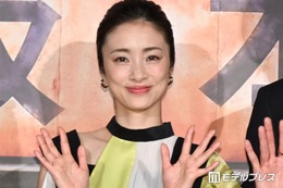 上戸彩、スマートなSnow Man目黒蓮に緊張「ぽーっと顔赤くなってきちゃって」目黒はショック受ける【SAKAMOTO DAYS】 画像