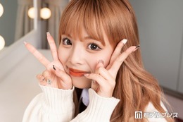 「今日好き」あいさ、ミニスカ×ガータータイツから美脚披露「脚のライン綺麗」「おしゃれ上級者」と反響 画像