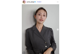 高木由梨奈アナ、ミニスカゴルフウェアで美脚全開「スタイルレベチ」「絵になる夫婦」と反響 画像