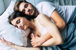 48歳。性交渉は週2回するけど、まだイッたことがない【40代、50代の性のリアル・GWスペシャル】