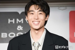 WATWING八村倫太郎、こどもの日に幼少期ショット公開「小さい頃からイケメン」「ハンバーガー持ってるの愛らしい」の声