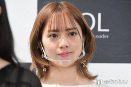 “仮面ライダーヒロイン”奥仲麻琴、初めての母の日に親子ショット公開「なんて美しいママ」「癒される」と反響
