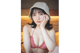 声優・豊田萌絵、ふんわり美バスト披露 サウナでくつろぐ