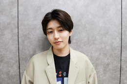 朝ドラ初出演で話題・荒井啓志、母役・仲間由紀恵の計らいで自然と親子の距離感に 役作りで意識したこと明かす「説得力を持たせられたら」【モデルプレスインタビュー】