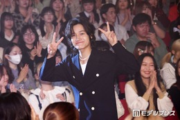 Aぇ! group佐野晶哉、撮影初日に“ガチ寝”疑惑 ＝LOVE野口衣織の証言で好感度回復【おそ松さん 人類クズ化計画!!!!!?】 画像