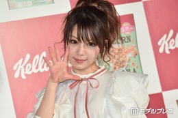 田中れいな、金髪だった小学生時代の写真に反響「オーラすごい」「美少女」 画像