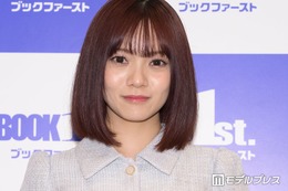 宮田愛萌、ツインテール×ミニワンピ姿で美脚スラリ「透明感が半端ない」「脚が真っ直ぐで綺麗すぎる」の声