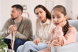 娘が不登校になった原因は、学校ではなく家庭にあった。「この家はもう限界だ」と母が気づくまで