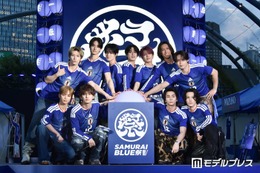 JO1＆INIスペシャルユニット「JI BLUE」渋谷・宮下パーク登場 “SAMURAI BLUE祭”点灯式で日本代表にエール「微力ではありますが…」 画像
