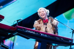ミセス藤澤涼架「リブート」名シーン再現 共演者が「CEREMONY」プレゼンターで登場【10日公演ライブレポ】