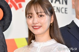 内田理央、へそ出しファッションでイメチェン新ヘアスタイル公開「髪型可愛すぎる」「スタイル抜群」の声 画像