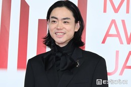 菅田将暉「MAJ」レカペ降臨 ファンに笑顔でピースサインも【MAJ2026】 画像
