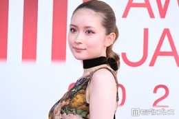 【MAJ2026】畑芽育、ノースリーブドレスで美肌輝く 中島健人と「MAJ2026」アンバサダー務める 画像