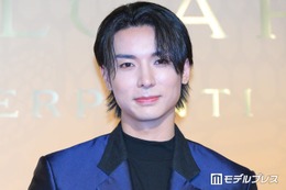 「日プ新世界」トレーナーで話題・安達祐人、一緒に映画鑑賞した父との2ショット公開「格好良いですね」「レア」の声