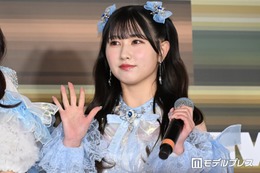 ＝LOVEメンバー「肩出し珍し」ノースリミニワンピ姿にファン悶絶「新鮮でドキッとした」「可愛さがさらに引き立ってる」 画像