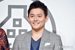 2児の父・スピードワゴン井戸田潤、仕事前に長男と遊ぶ姿が話題 妻の投稿に「いいパパすぎる」「息子くん嬉しそう」の声 画像