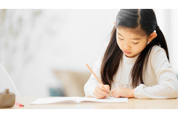不登校を経験した娘の中学受験。専門の家庭教師を頼んだら「真綿が水を吸うように」勉強を始めた６年生