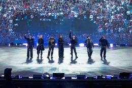 BTS、約72万人動員ヨーロッパツアー完走 フランス大統領夫妻が訪問・パリではグループ史上初の最多動員数記録「本当に幸せ」