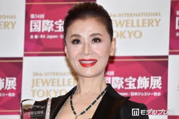 大地真央、宝塚男役時代の貴重なショット公開「イケメンすぎて眩しい」「今も昔も美しい」と反響