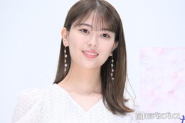 乃木坂46岩本蓮加、ノースリコーデで爽やかショット披露「大人っぽさと可愛さが完璧に共存してる」「眩しい」