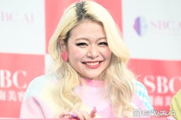 エルフ荒川、美人妹との2ショット公開「そっくり」「華がある」と反響