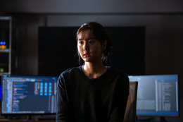 「VIVANT」天才ハッカー・ブルーウォーカー（花岡すみれ）、別班に協力する理由＆“ギャラ”判明で視聴者騒然「従順になった理由に納得」「裏切れば死か」