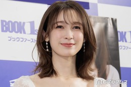 第1子妊娠の藤井サチ、ふっくらお腹のワンピース姿披露「マタニティコーデ参考になる」「お腹大きくなっててびっくり」と反響