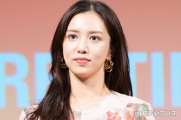 サッカー柿谷曜一朗選手の妻・丸高愛実、家族でのプール満喫ショット公開「お子さんたちが可愛すぎる」「絵になるファミリー」の声