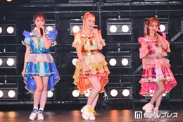 ヘラヘラ三銃士ありしゃん、双子の子どもと「関コレ」ステージ登場 完全プロデュース舞台盛り上げる【関コレ2026A/W】 画像