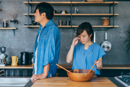 妻の「良かれと思って」に激怒…年収650万「あまのじゃく型モラハラ夫」に追い詰められた42歳妻が下した決断【行政書士が解説】