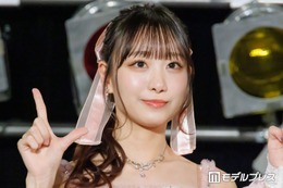 ＝LOVEメンバー、美脚際立つミニスカオフショットに反響「破壊力すごい」「コーデセンスが神」 画像