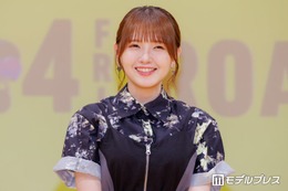 鬼頭明里、美脚スラリのショーパンコーデ披露「脚綺麗」「ふんわりした雰囲気が似合ってる」の声