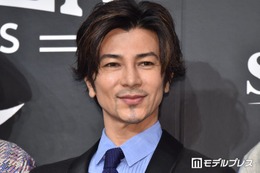 武田真治、22歳下の妻・静まなみと“夫婦初共演”2ショット動画公開「ずっとまなみさん見つめてて素敵」「雰囲気が最高」の声
